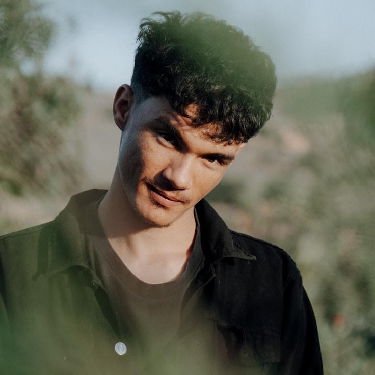 Anaya Singh, Client Relations Director, discussing corporate gifting strategy with business clients